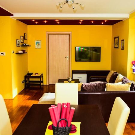 Apartman Gita Zagreb Bagian luar foto